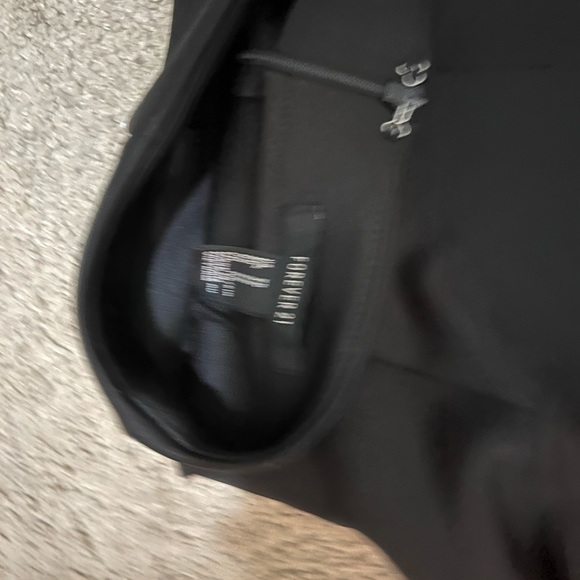 Used black skirt size xs - Picture 3 of 7